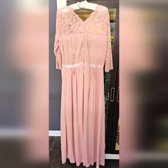 Formal  Dress - Picture 7 of 16